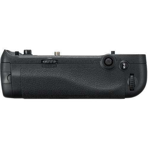 0000007490| Nikon MB-D18 Battery Grip for D850