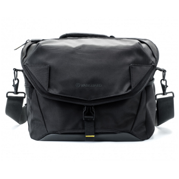 0000002190| Vanguard Alta Access 33X Shoulder Bag