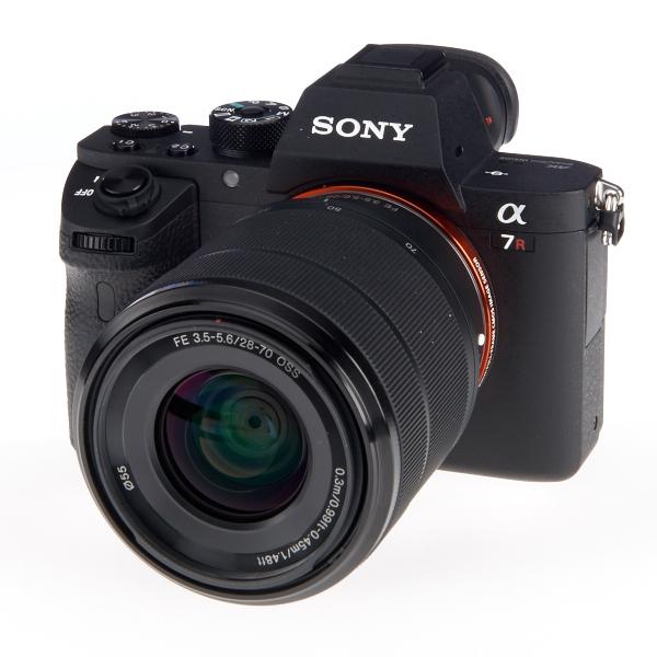 0000229990| Sony Alpha A7RII Digital Camera With 28-70mm Lens