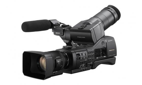 0000244990| Sony NEX-EA50M NXCAM Camcorder with 18-105mm f/4 Servo Zoom G Lens