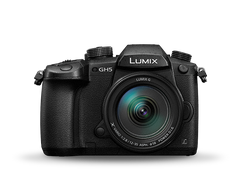  Panasonic GH5 Digital Camera & 12-35mm f/2.8 MkII Lens