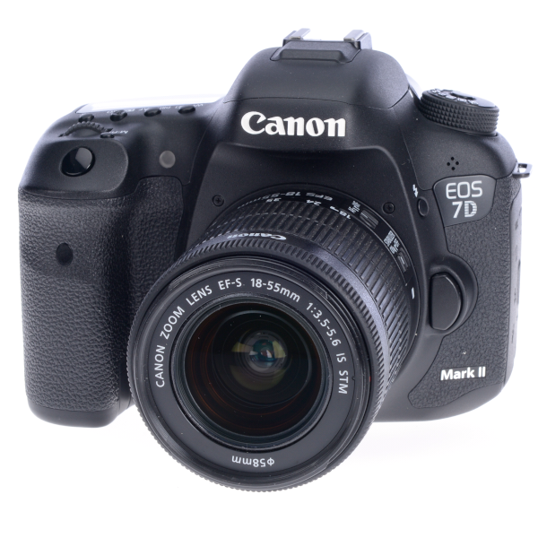 0000021880| Canon EOS 7D Mk II DSLR With 18-55mm IS USM Lens