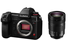  Panasonic Lumix S1H with 24-105mm f4 Lens