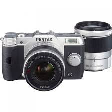 PENTAX Q10 Digital Camera  + 5-15 + 15-45 Silver