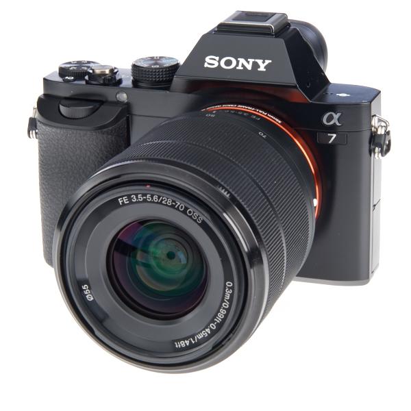 0000215990| Sony Alpha A7 Digital Camera With 28-70mm Lens