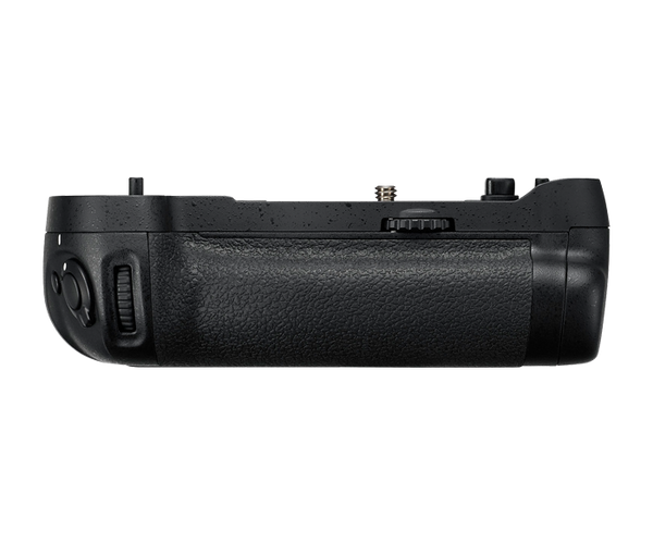 0000006490| Nikon MB-D17 Battery Grip