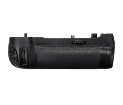  Nikon MB-D17 Battery Grip