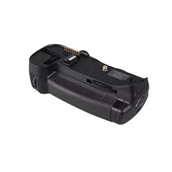 0000014995| ProMaster Battery Grip Nikon D300 D700 - 3669